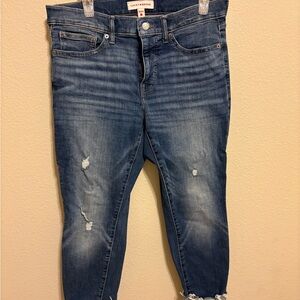 Lucky Brand Women's Ankle Jeans in Distressed Blue